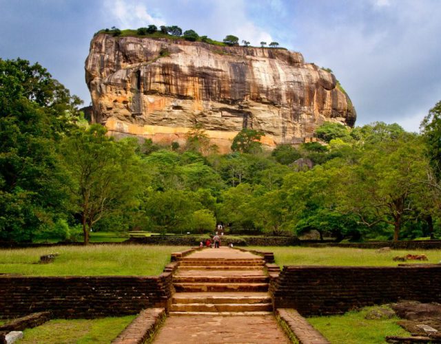 sigiriya-459197_1920 sigiriya-459197_1920